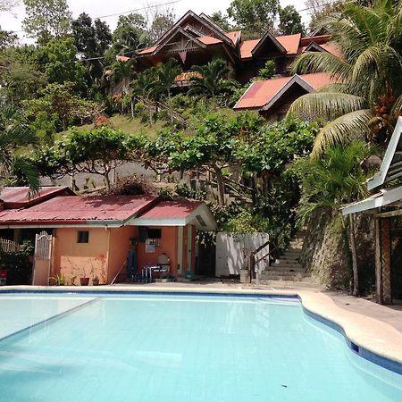 Hilltop Cottages โลบก ภายนอก รูปภาพ