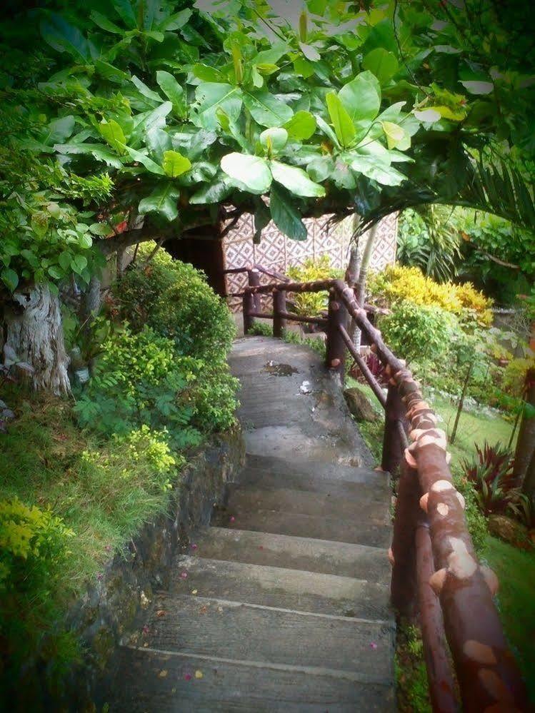 Hilltop Cottages โลบก ภายนอก รูปภาพ